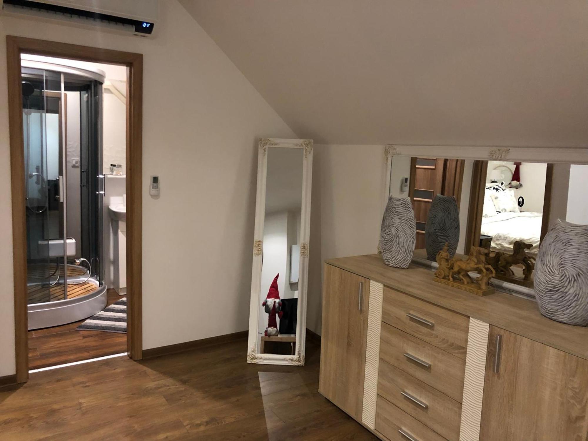Apartment Zvonarska With Parking Кошице Екстериор снимка