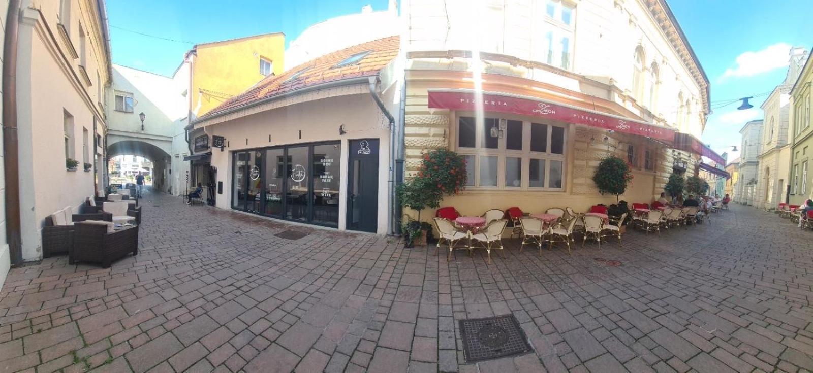 Apartment Zvonarska With Parking Кошице Екстериор снимка