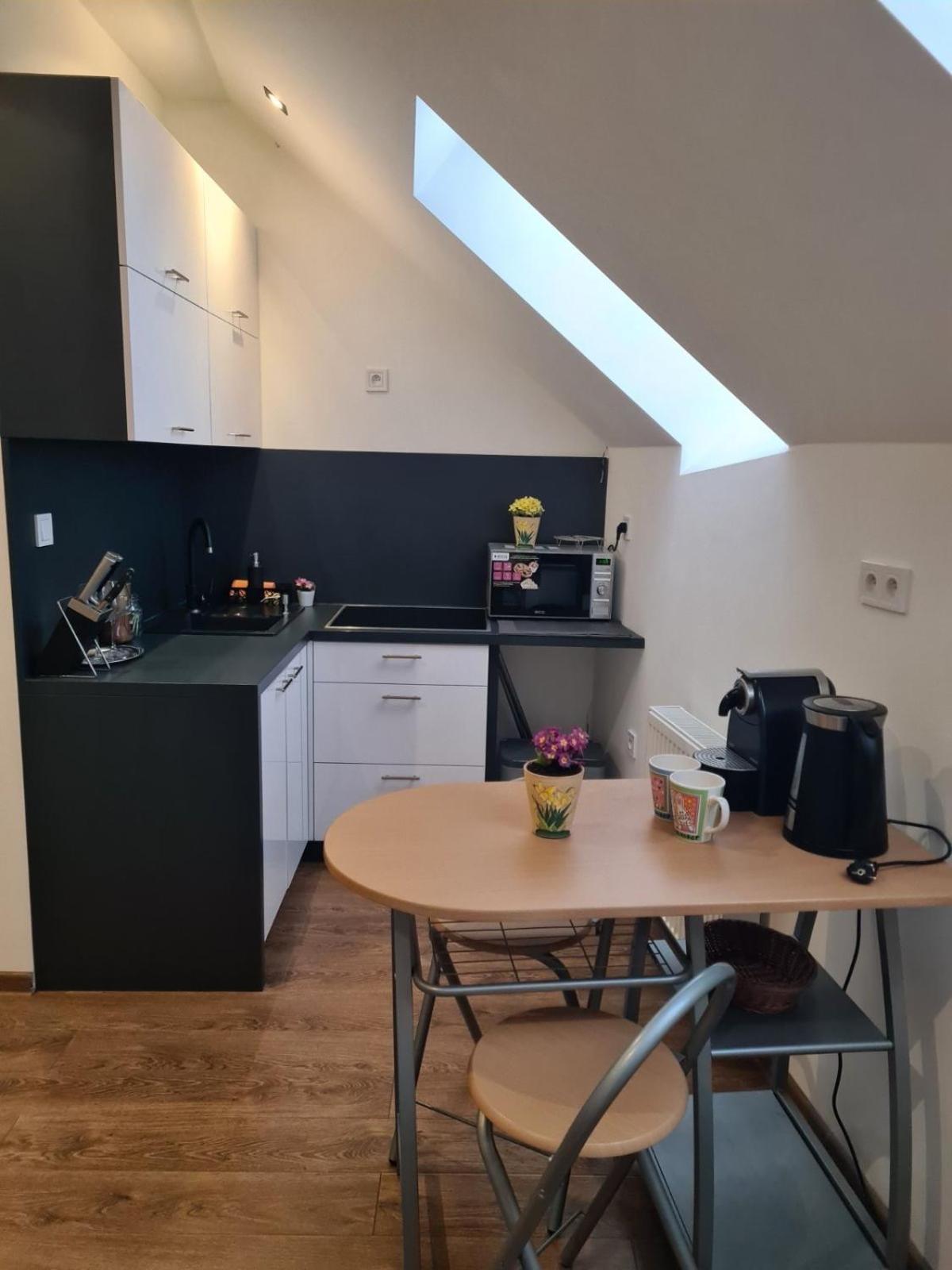 Apartment Zvonarska With Parking Кошице Екстериор снимка