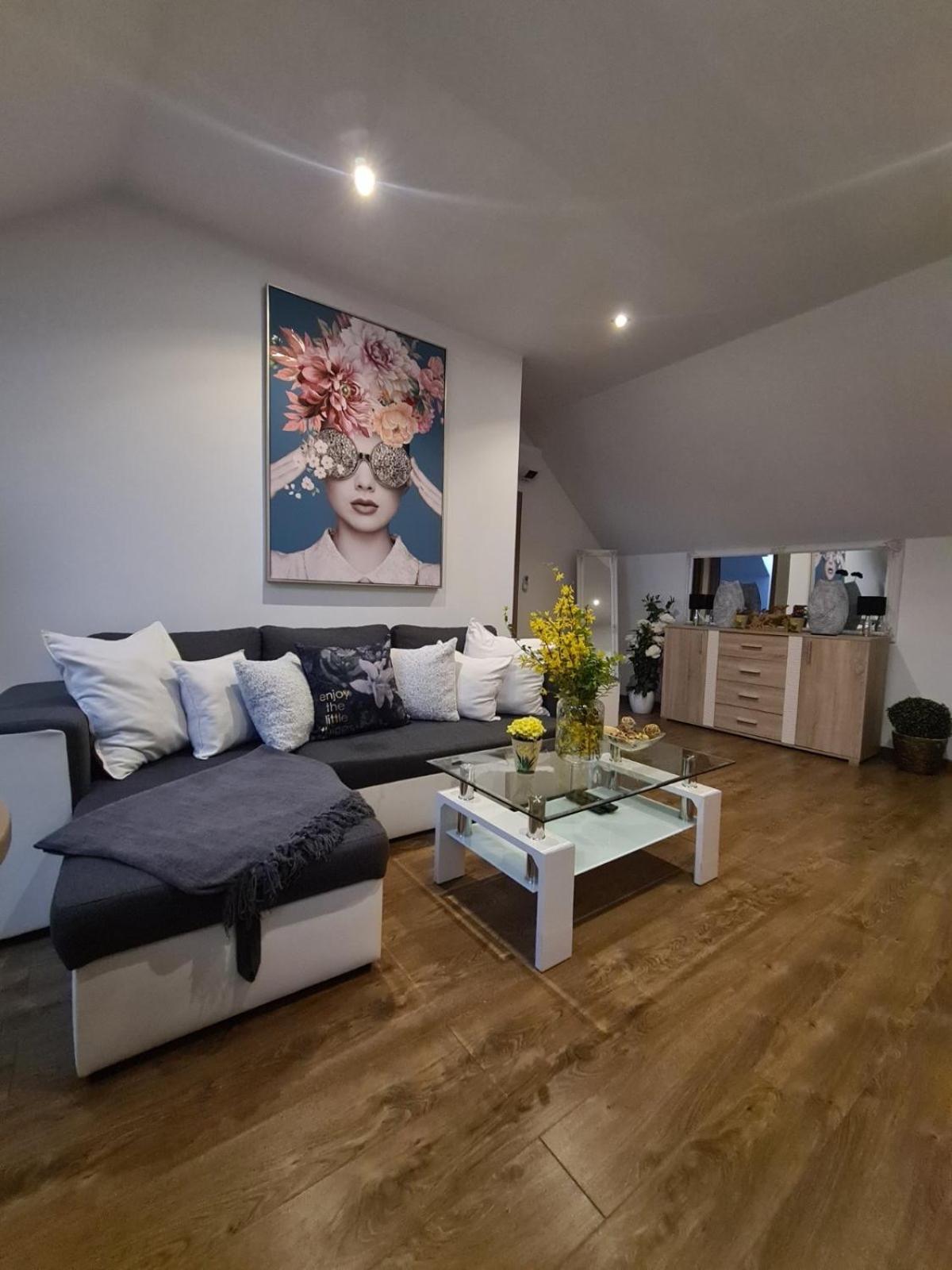 Apartment Zvonarska With Parking Кошице Екстериор снимка